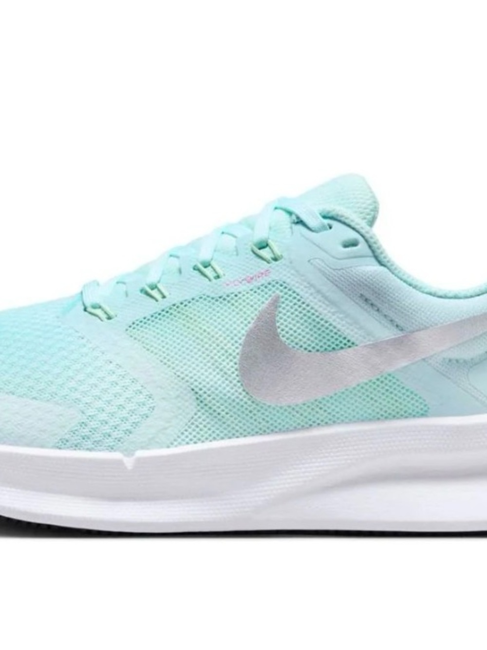 Nike Women's Run Swift 3